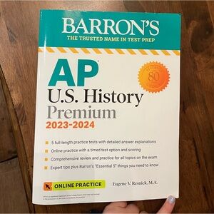 Barrons AP US history 23-24 review book